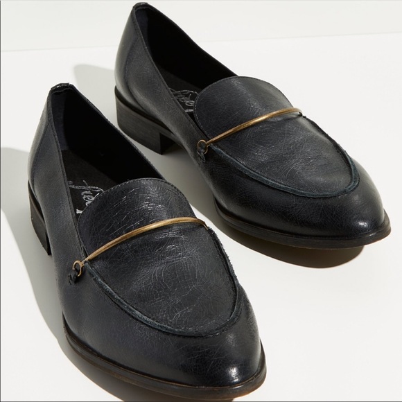 Free People Shoes - NEW Free People Glazed Black Leather Liam Loafer